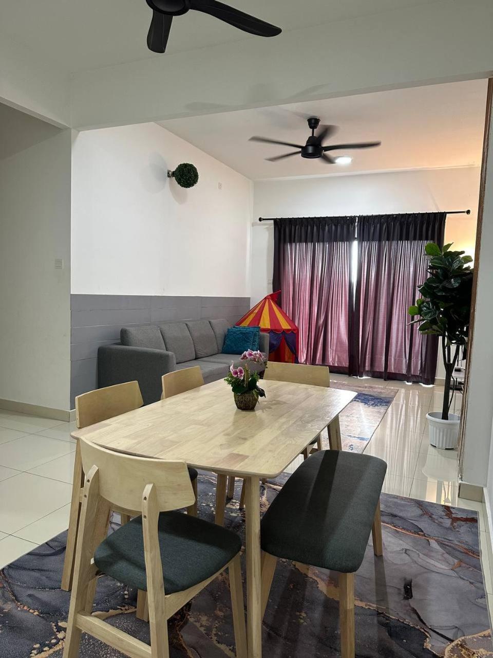 קואלה טרנגאנו Inadh Suites @ Icon Residence With Pool מראה חיצוני תמונה